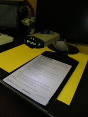 Přenosná lupa Prisma připojitelná k televizoru či monitoru